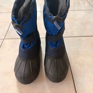 Kids Winter Boots size 3